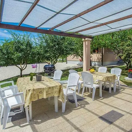 Apartman Milena *