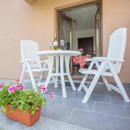 Apartment Milena *